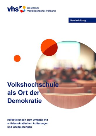 Cover der Handreichung "Volkshochschulen als Ort der Demokratie"