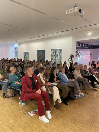 Teilnehmer*innen der Konferenz